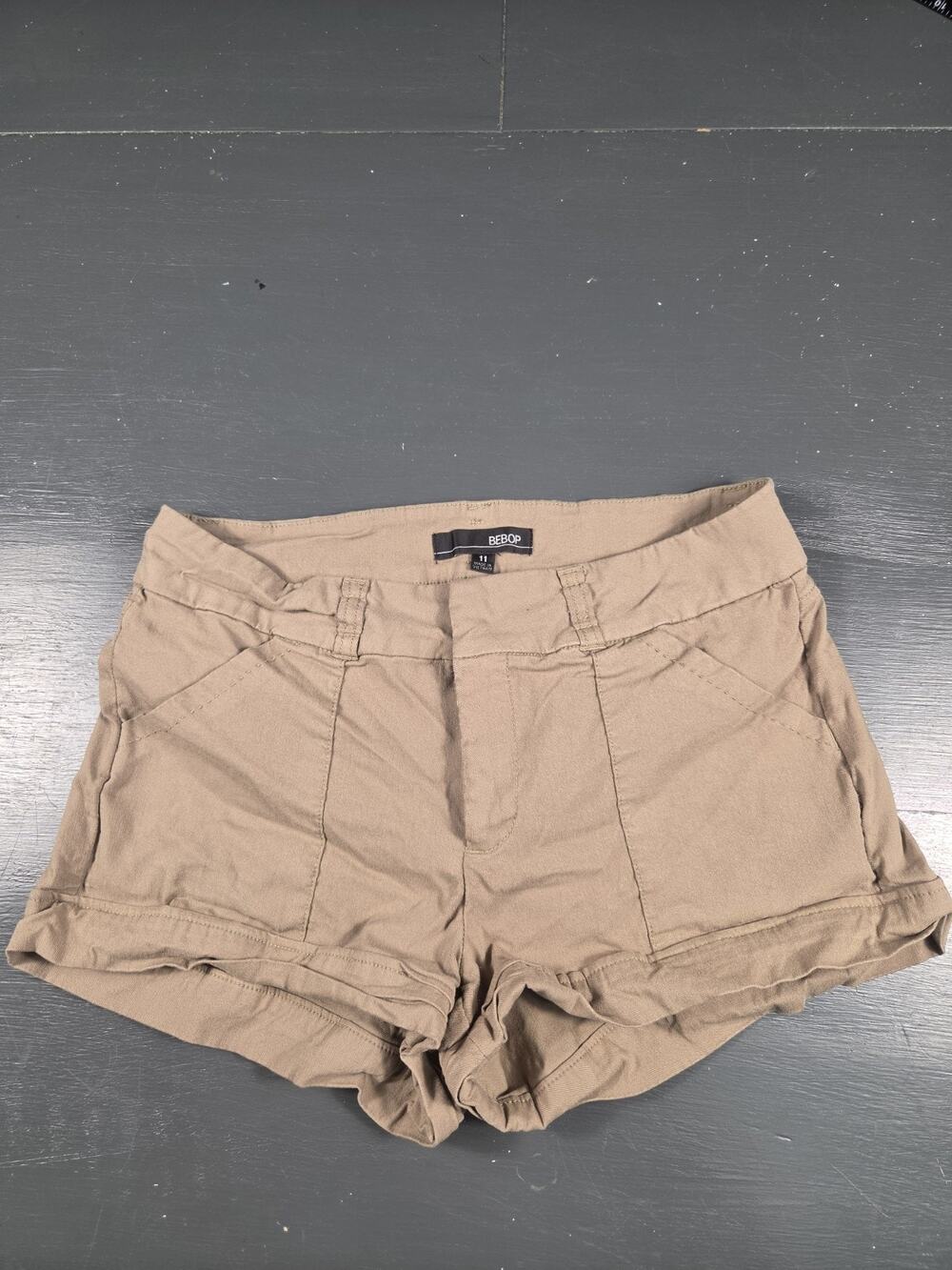 BEBOP Beige Khaki Chino Stretch Shorts Mid Rise Flat Front Pockets Juniors 11